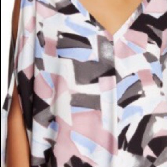 Valette Cold Shoulder Blouse - Picture 5 of 5